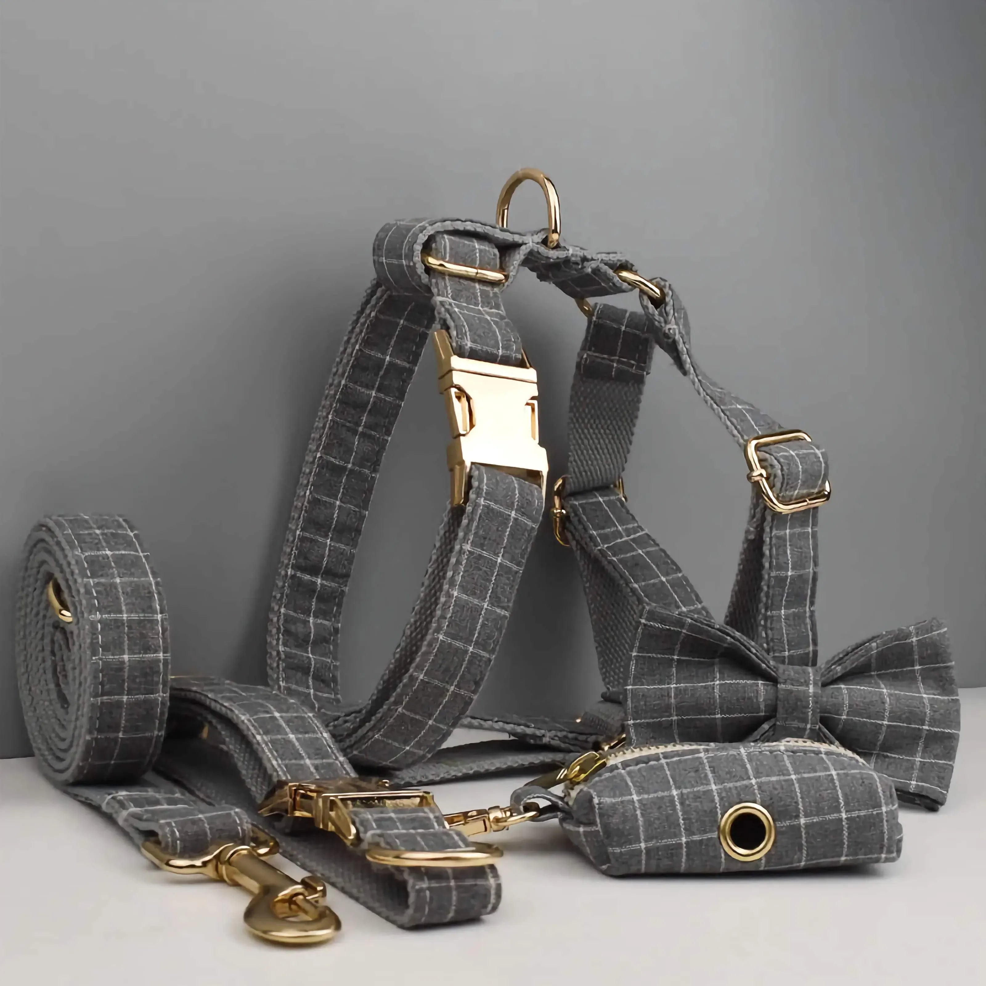 D&D Paws  Gray Plaid - Classic Elegance Set