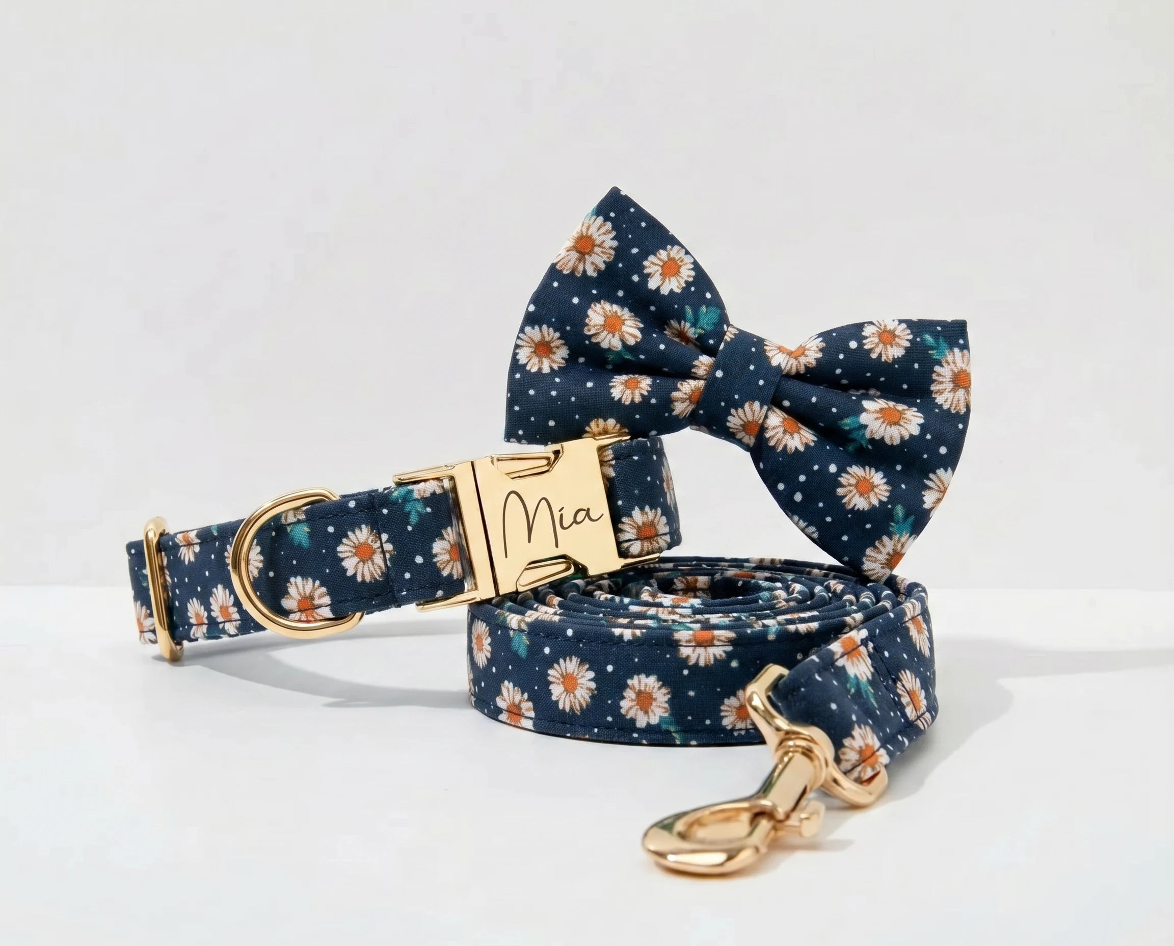 Moonlit Daisy Floral Set