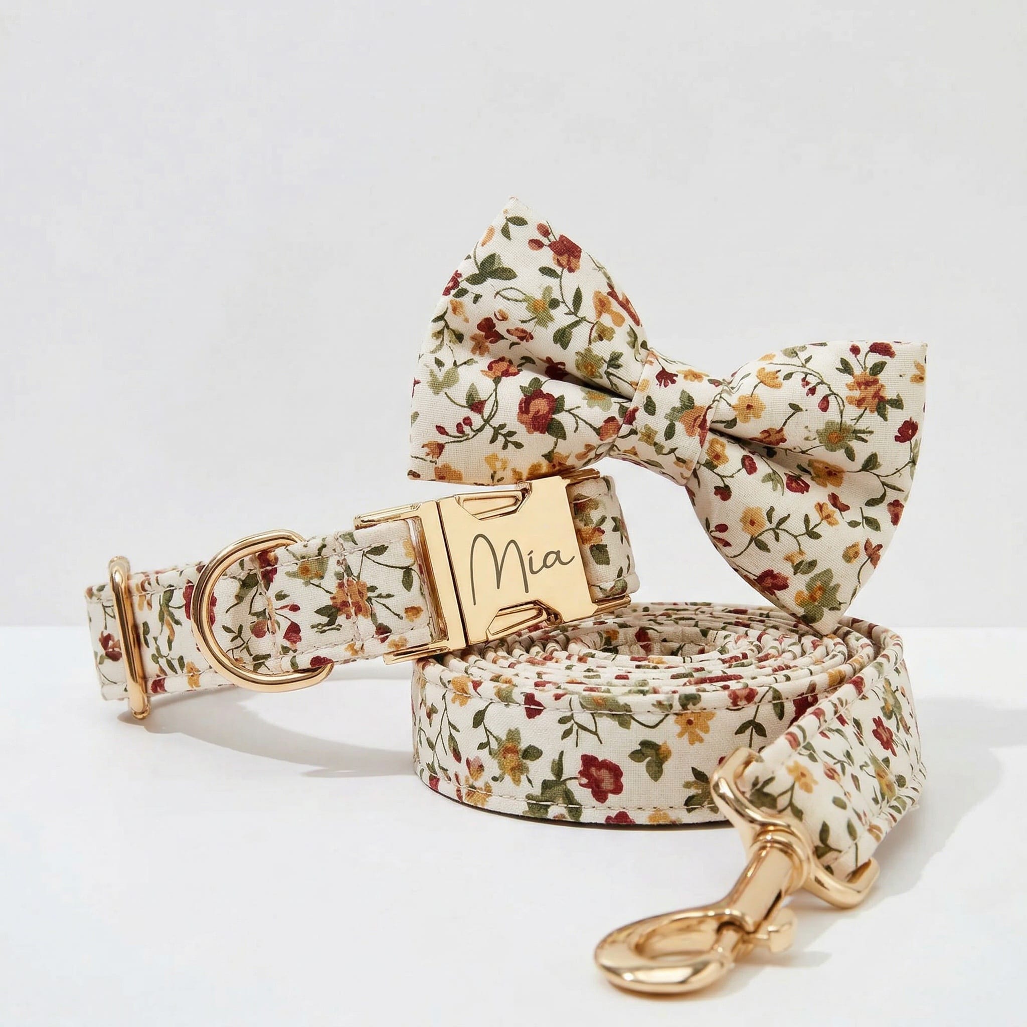 D&D Paws Soft Ivory Blossom Floral Set