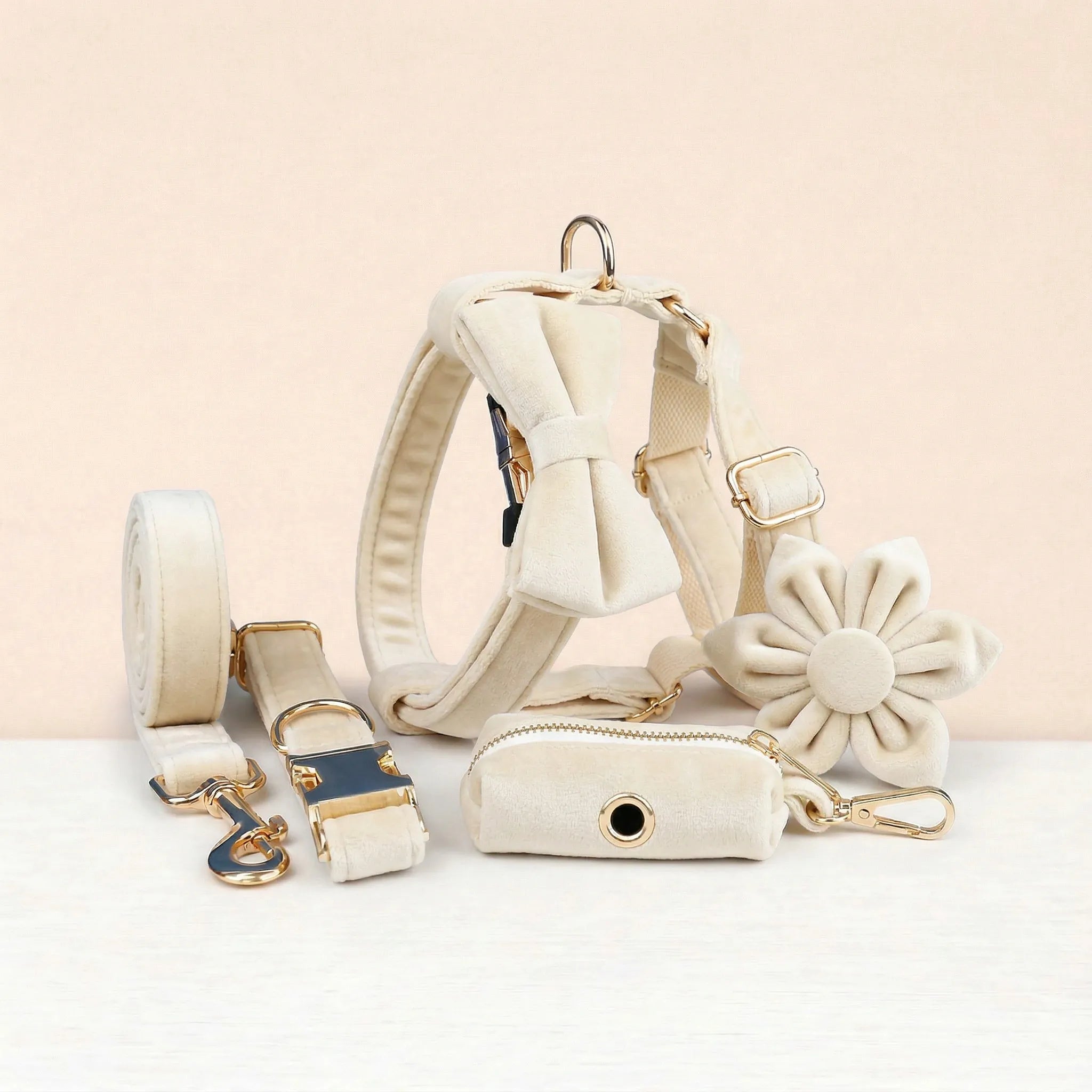 D&D Paws  Milky White Velvet Set