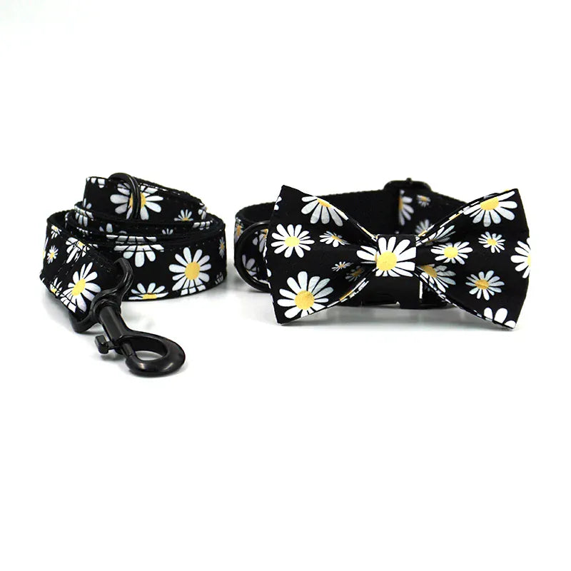 DDPaws  Collar + Leash + Bowtie / XS Little Daisy Floral Pattern Set