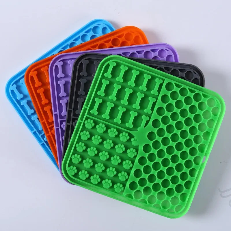 Dog Licking Pad – Slow Feeder & Calming Suction Mat for Dogs and Cats