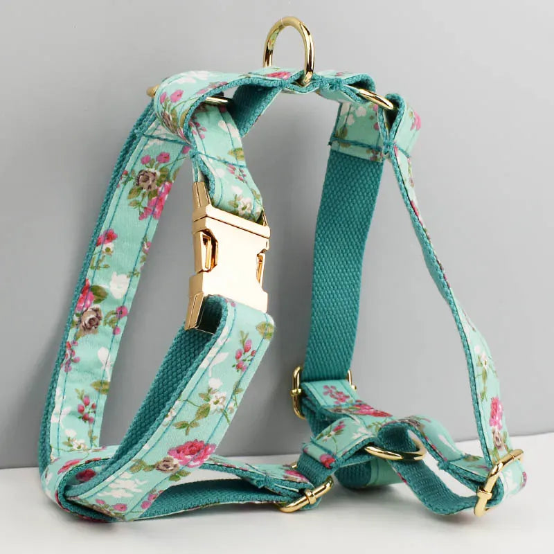 D&D Paws  Blue Blossom Floral Dog Collar, Harness & Leash Set – Personalized Luxe