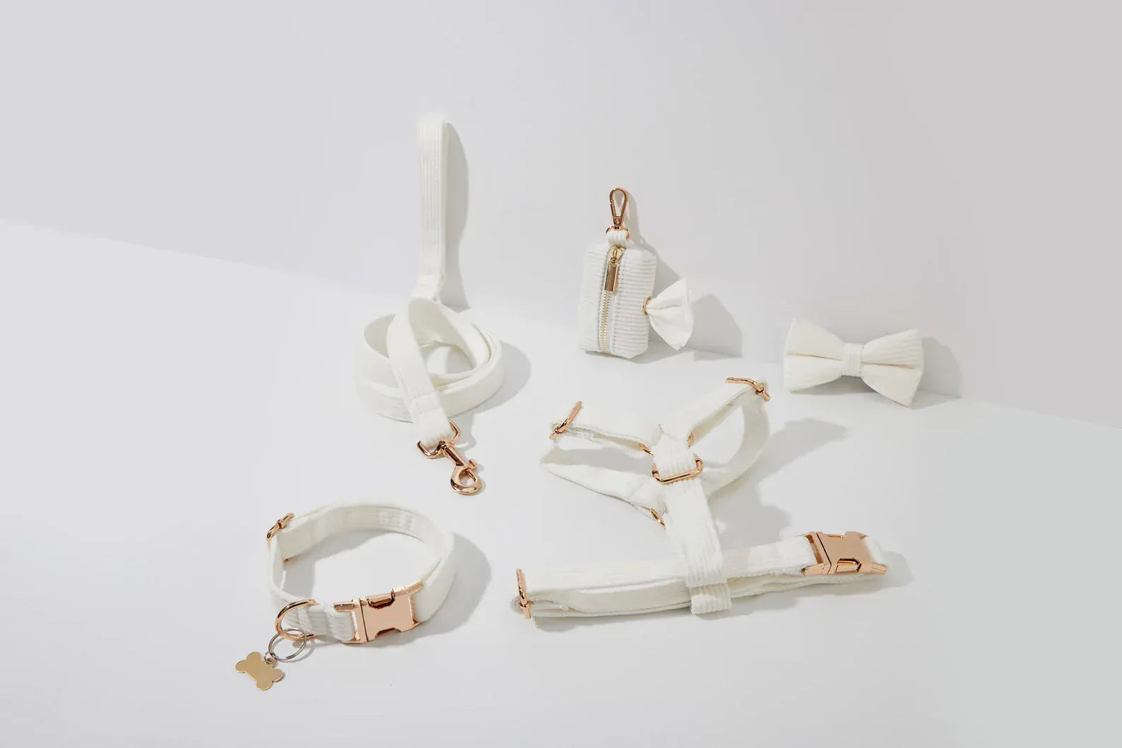 D&D Paws  White Corduroy Dog Harness, Collar & Leash Set – Classic Elegance Collection